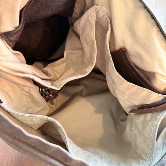 Rough & Tumble City Safari Double Zip Waxed Canvas Bag - Picture 3 of 5